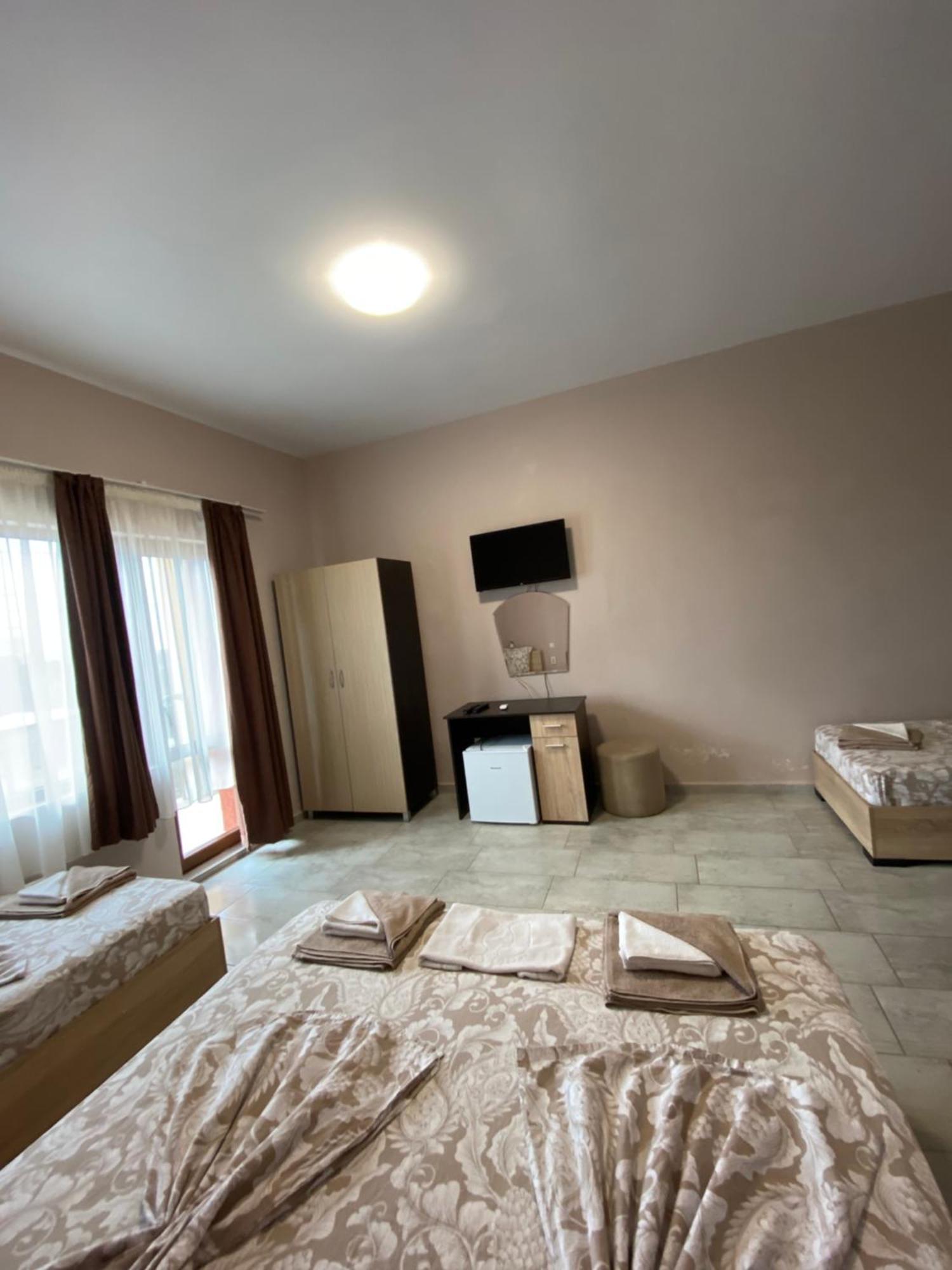 Guest Rooms Wild Duck Ezerec Kültér fotó