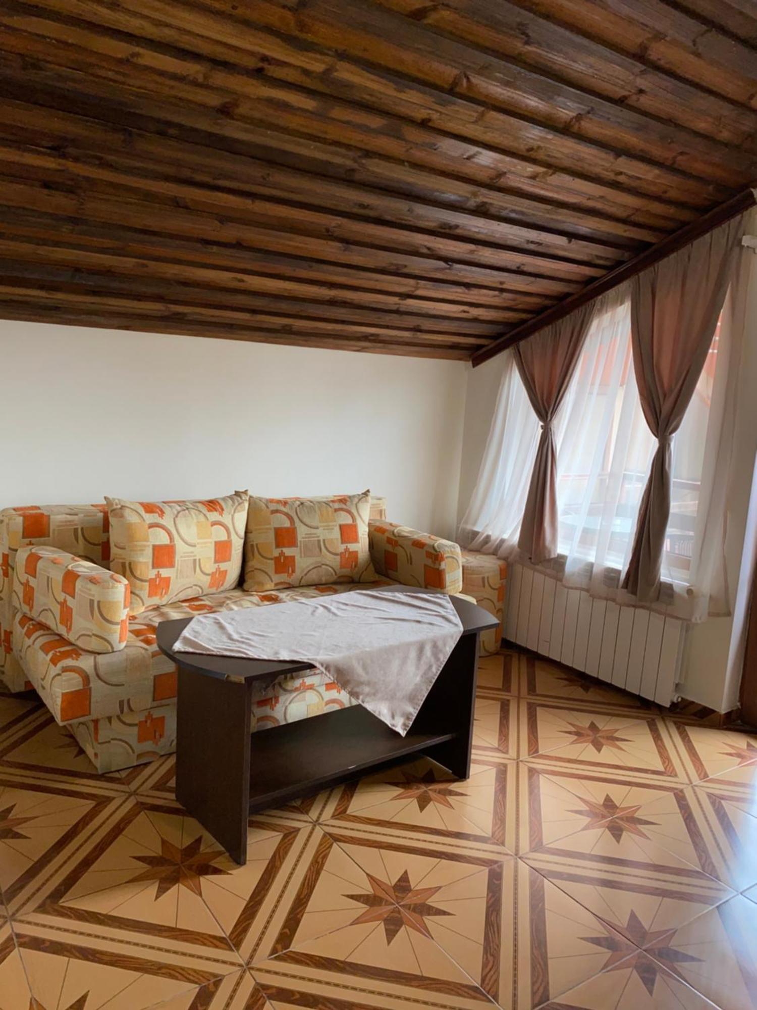 Guest Rooms Wild Duck Ezerec Kültér fotó